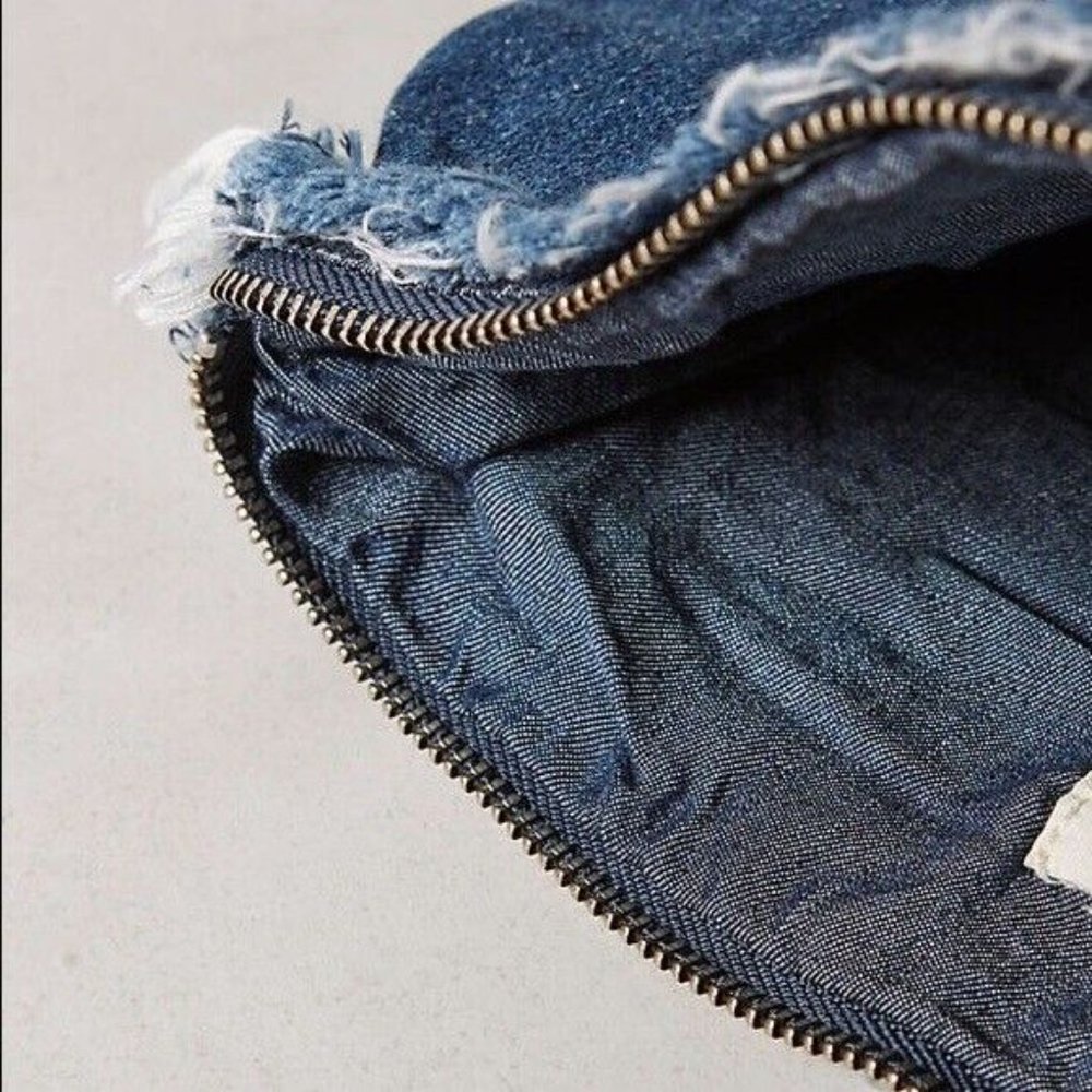 Anthropologie Handbag CLOTH & STONE Pouch PATCHWORK DENIM Zipper Frayed NWT - Picture 3 of 4